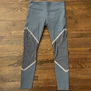 Womens Fabletics Leggings - Medium